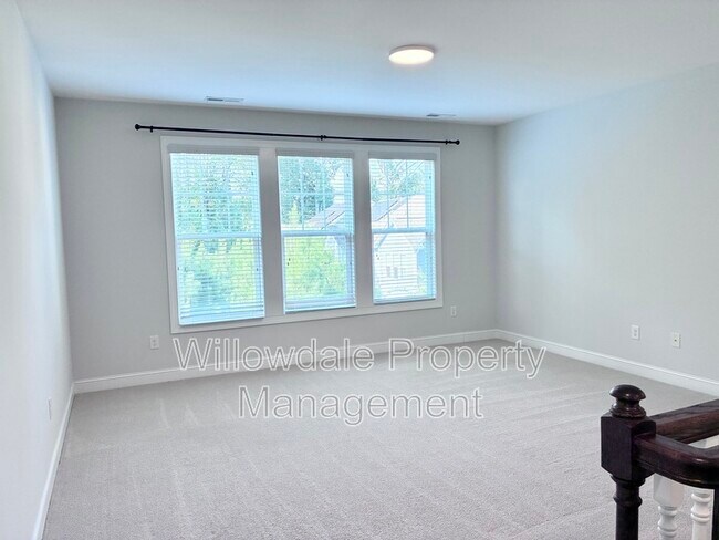 Building Photo - 1309 Little Hills Dr