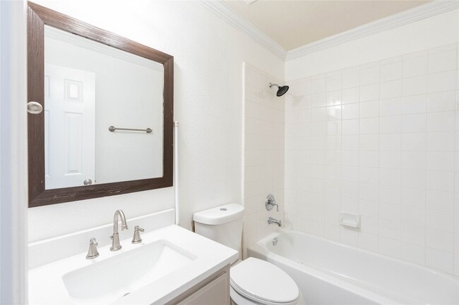 Building Photo - 3731 Charter Dr