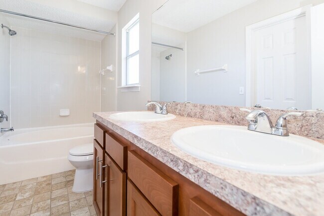 Building Photo - 3748 Arava Dr