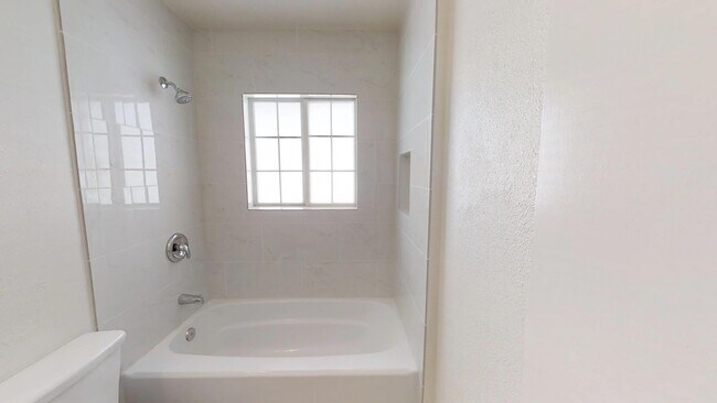 Building Photo - 506 Stewart Dr