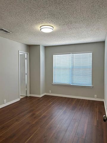 Building Photo - 2404 Texoma Dr