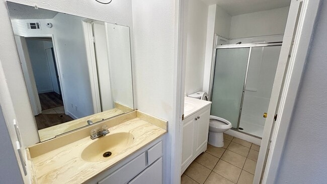 Building Photo - 2Bd Apartment Available For Rent