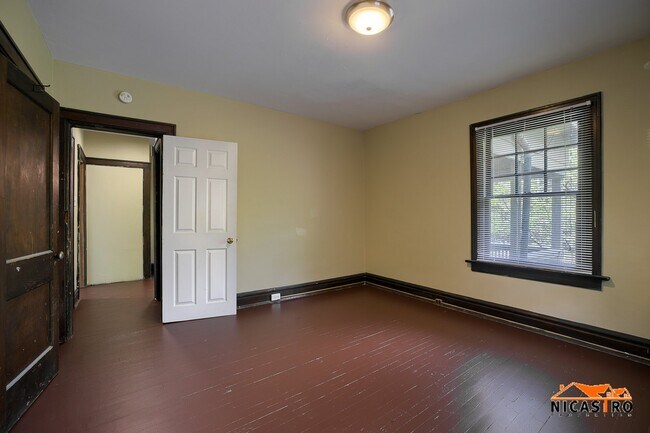 Building Photo - 202 Frambes Ave