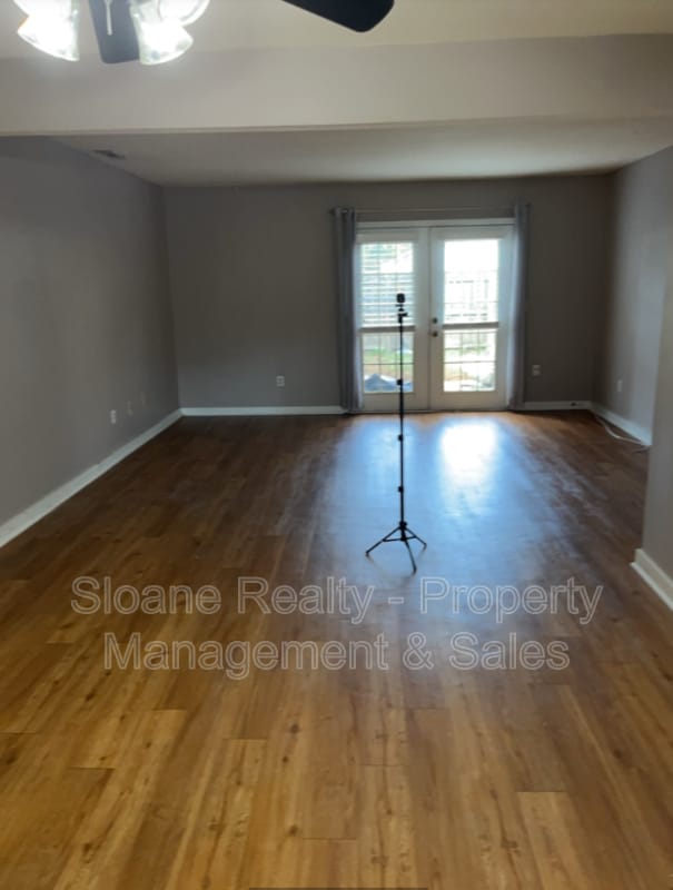 Building Photo - 234-24C Stefan Dr