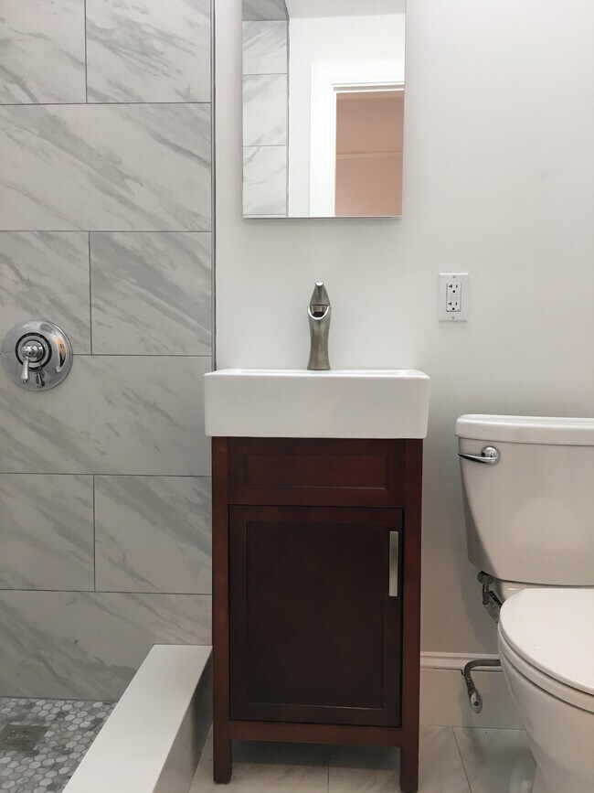 Building Photo - 290 Commonwealth Ave