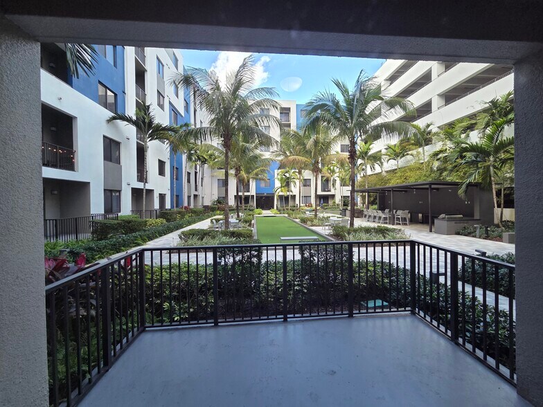 Building Photo - 8261 NW 44th Ter