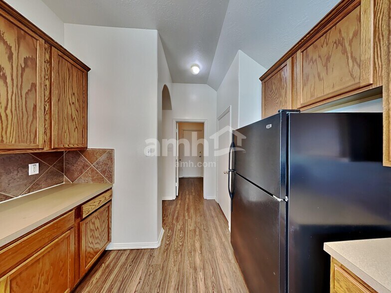 Building Photo - 11919 Lois Ln Dr