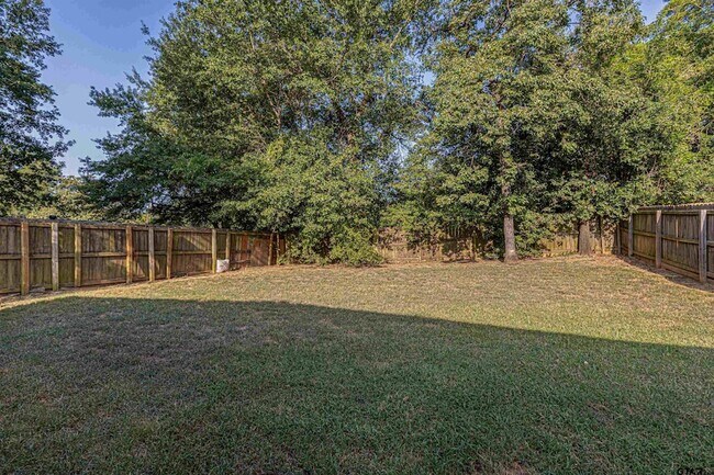 Building Photo - 3009 Santa Elena Dr