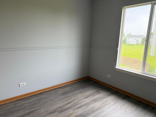 Building Photo - 2208 Rebecca Cir