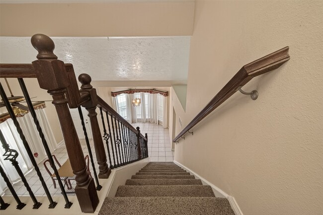 Building Photo - 11866 Plumbrook Dr