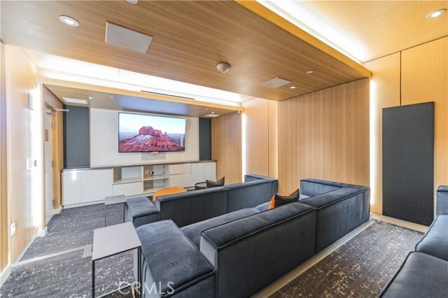 Building Photo - 400 S Broadway