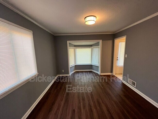 Building Photo - 4027 Canady St