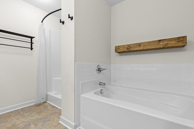 Building Photo - Evans Crossing