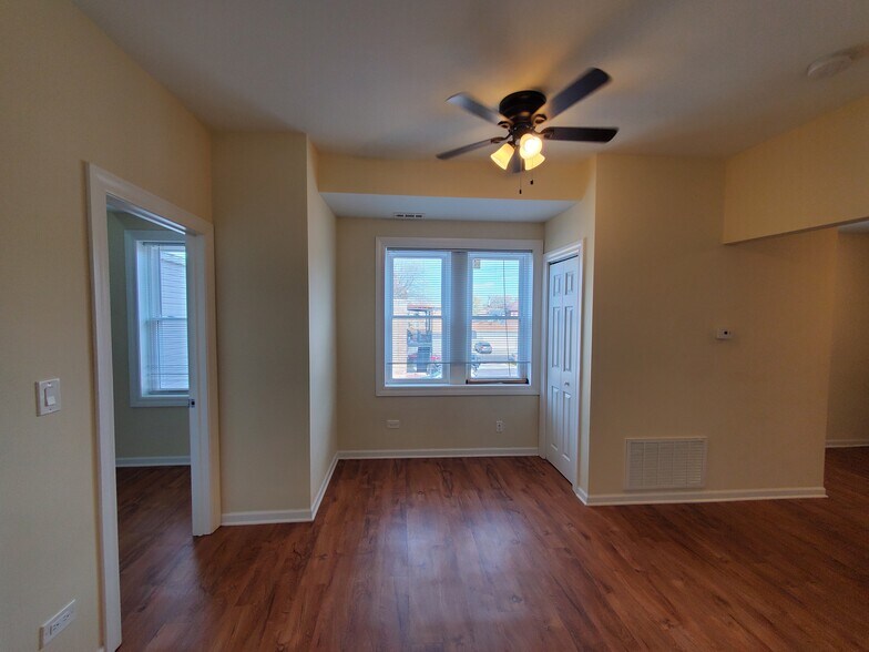 Building Photo - 813 N 23rd Ave