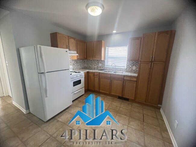 Building Photo - 2612 Vine Ct