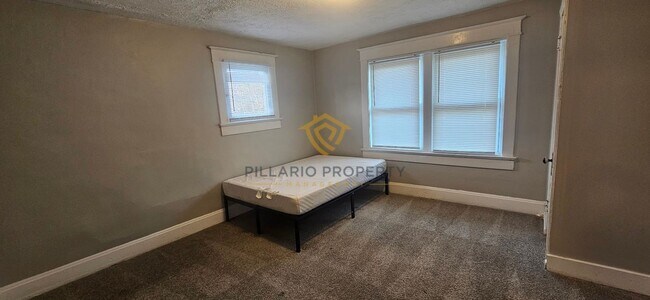 Building Photo - 3329-3331 Boulevard Place