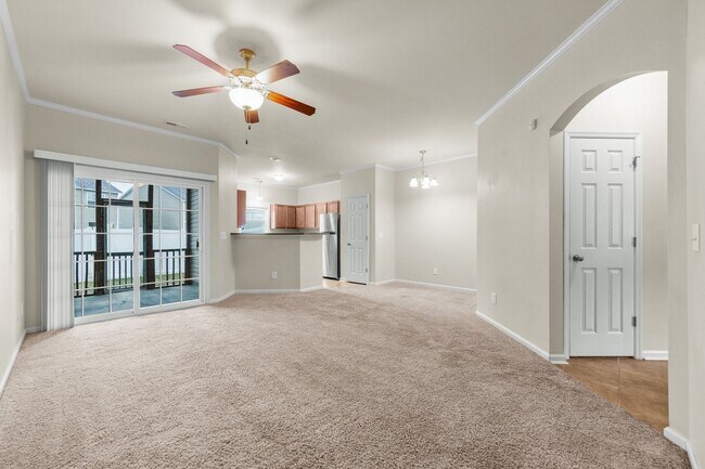 Building Photo - Welcome to Carolina Forest!