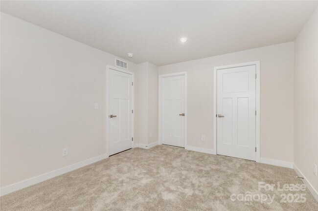 Building Photo - 306 New Gallant Dr