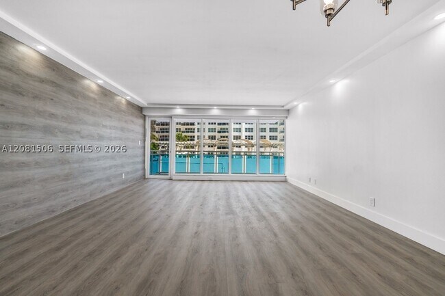 Building Photo - 3430 Galt Ocean Dr