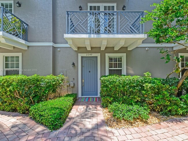 Building Photo - 2249 NE 9th Ave