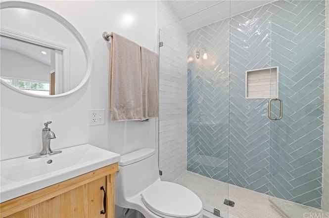 Building Photo - 489 Jasmine St