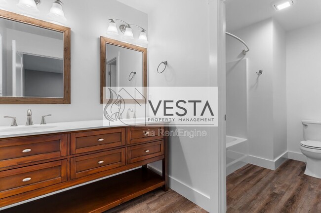 Building Photo - 12 Riddle Rd