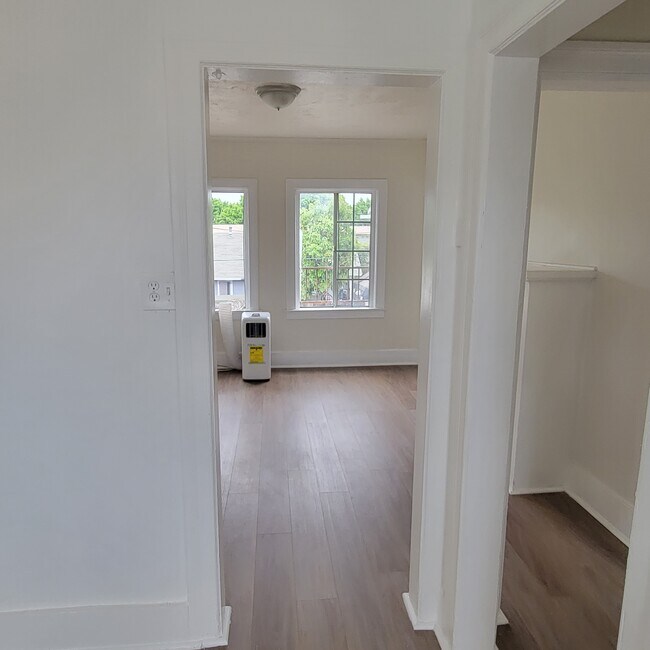 Building Photo - 331 W 49th St