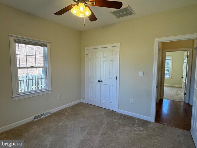 Building Photo - 151 Owens Ln