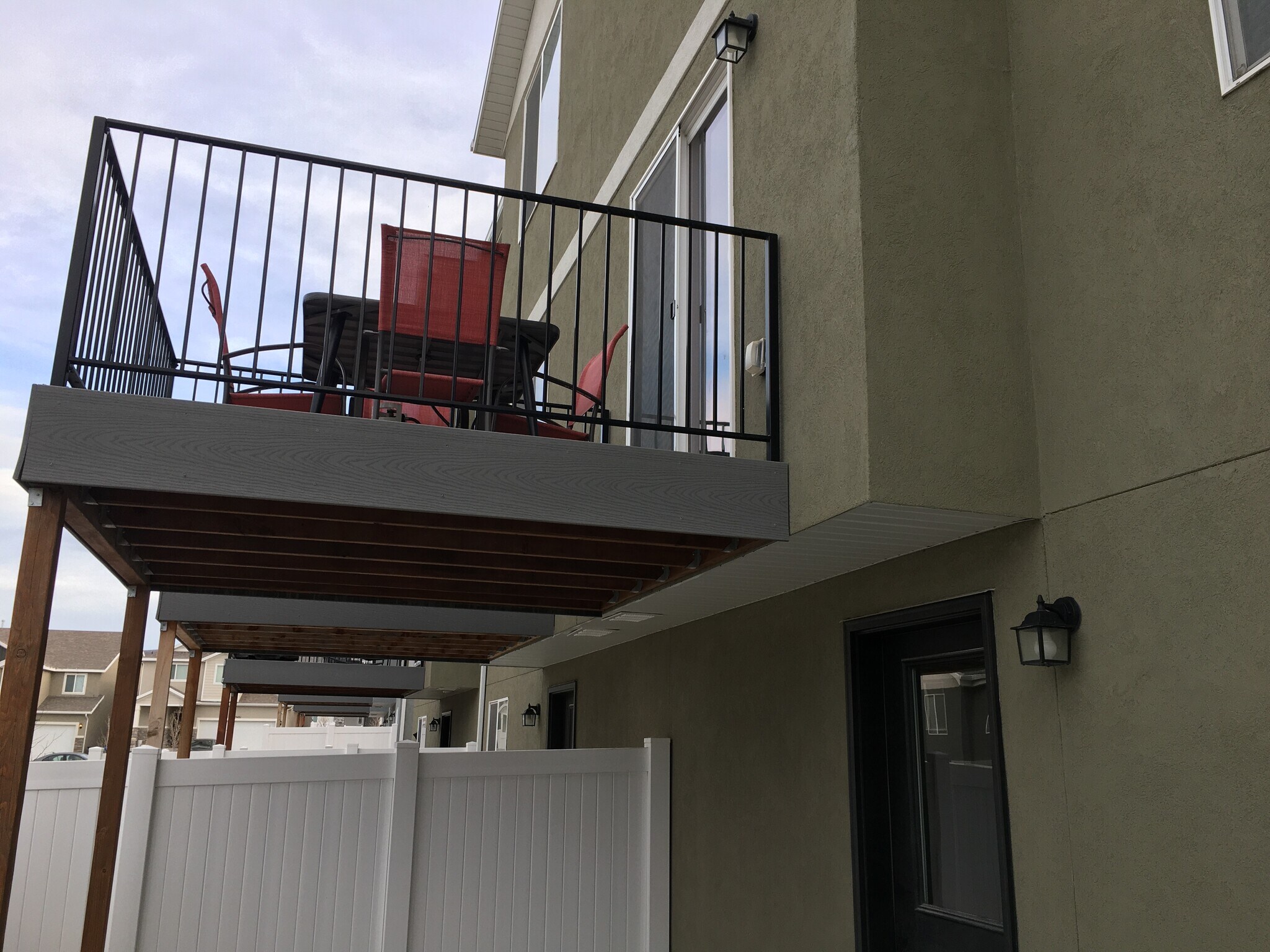 Deck - 14937 S Messi St