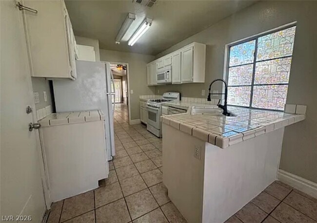Building Photo - 7030 Orange Grove Ln