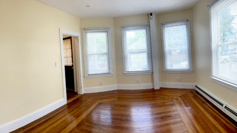Building Photo - 85 Vinton St