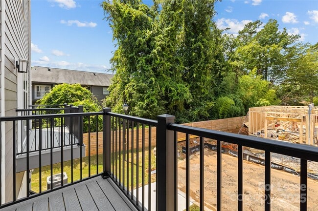 Building Photo - 5017 Sovereignty Ct