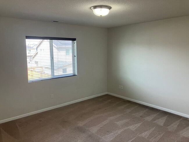 Building Photo - Beautiful Three Bedroom Home in North Salem