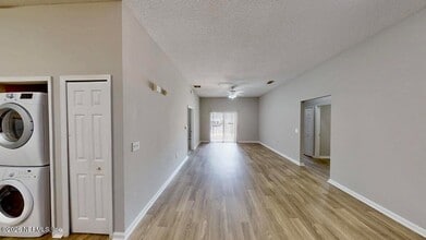 Building Photo - 6100 Maggies Cir