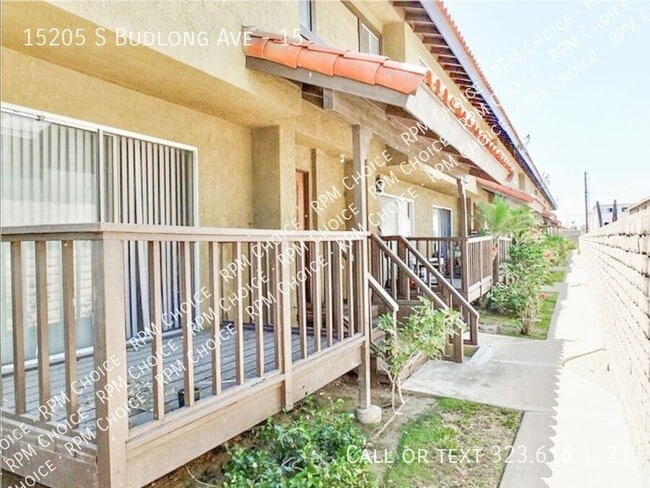 Building Photo - 15205 Budlong Ave