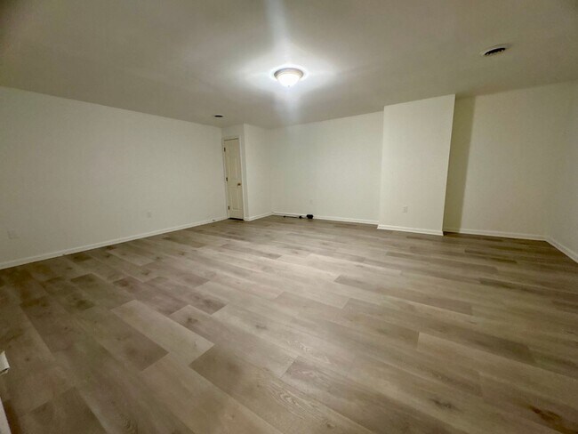 Building Photo - 3 Bedroom 4 Bathroom Available in Hummelstown!