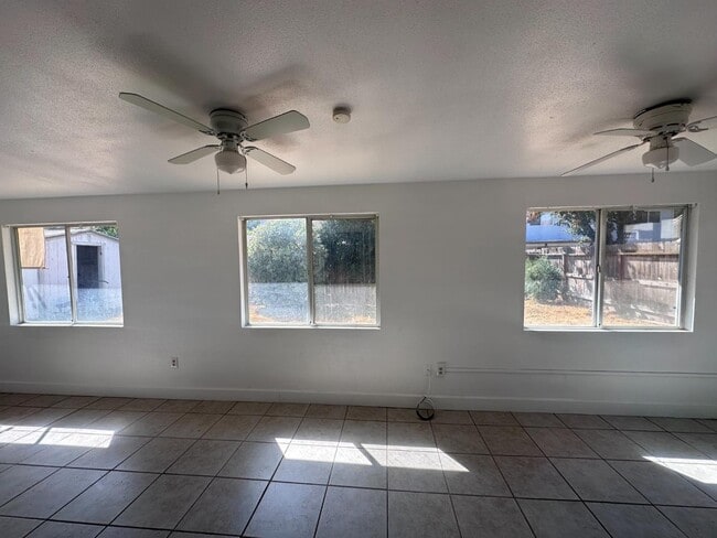 Building Photo - 2378 Grapewood Ct