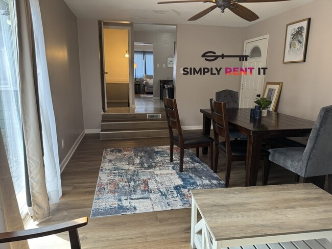 Building Photo - Updated Furnished 3+ Bedroom, 1.5 Bath Avail Aug 1st
