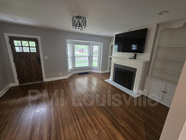 Building Photo - 4224 Briarwood Rd