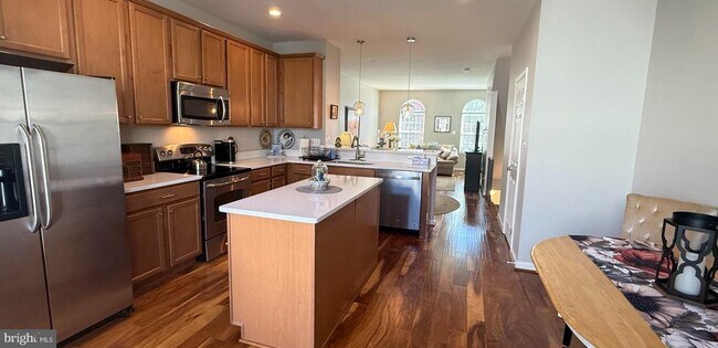 Building Photo - 14050 Cannondale Way