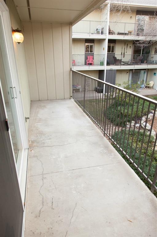 Building Photo - 500 E Riverside Dr