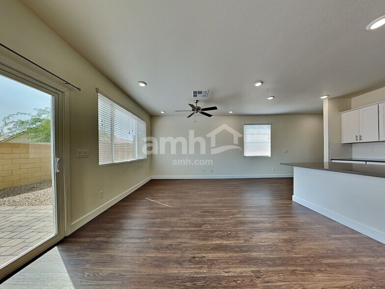 Building Photo - 1609 Viaggio Ave