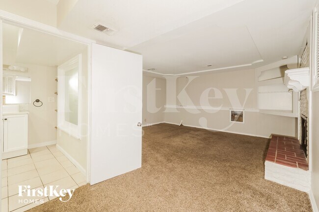 Building Photo - 14220 East 36th St S