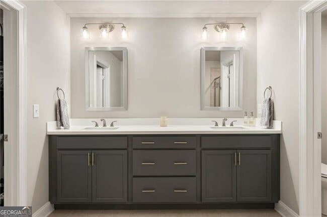 Building Photo - 1603 Glenivy