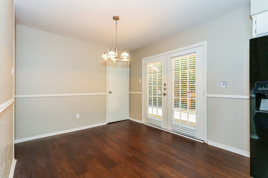 Building Photo - 1113 Heiden Ct