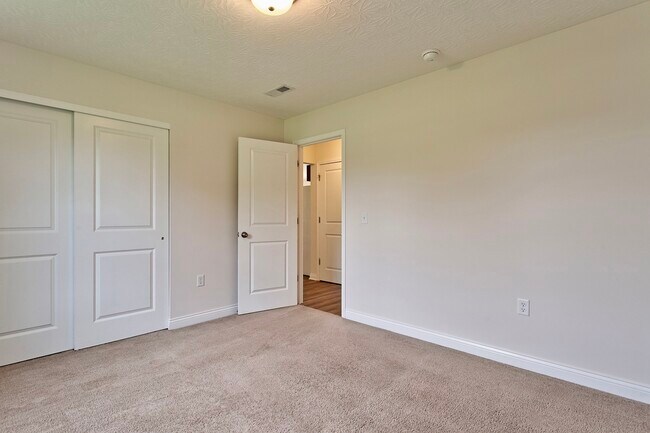 Building Photo - 150 Choctaw Dr