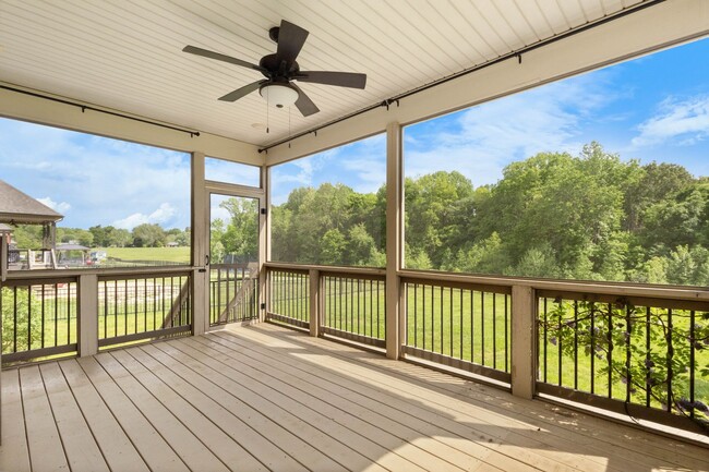 Building Photo - 1004 Chagford Dr
