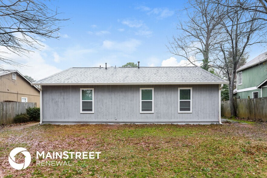 Building Photo - 689 Durham Crossing