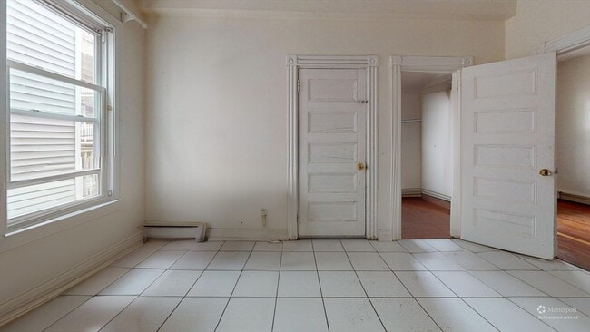 Building Photo - 19 Newport St