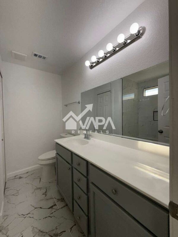 Building Photo - 4915 Brazoswood